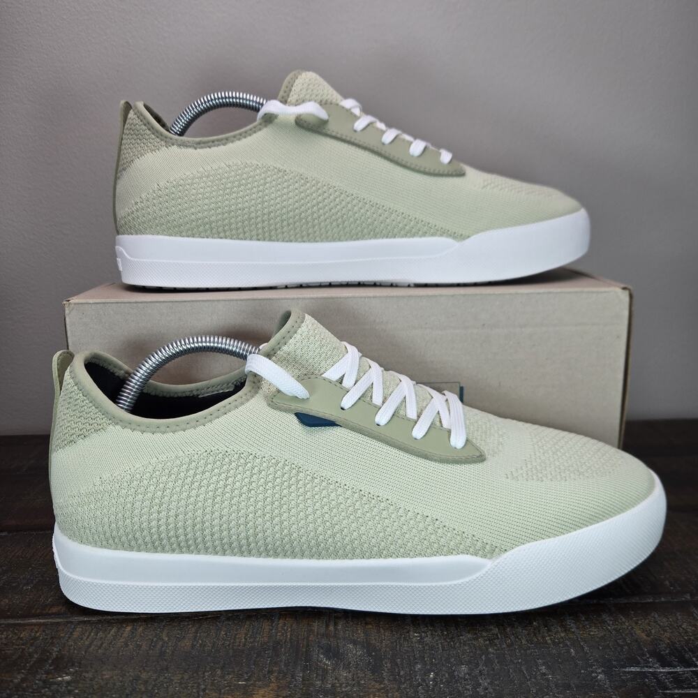NEW Vessi Weekend 1.5 Mens Size 11 Waterproof Shoes Sneaker Light Sage Green